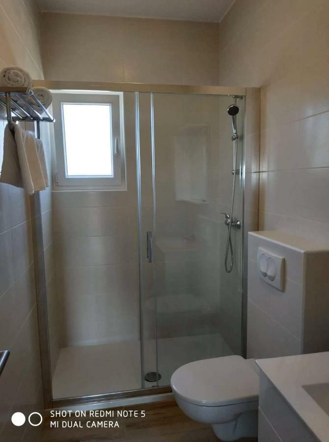 Apartments Patalic Lopar Ngoại thất bức ảnh